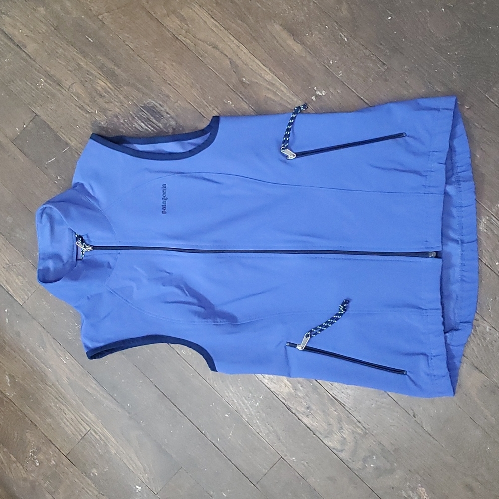 New Patagonia Vest with lots of pockets